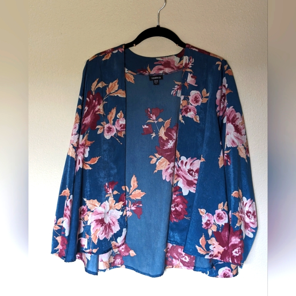 NWOT Torrid Teal Floral Lightweight Open Kimono Jacket Size L